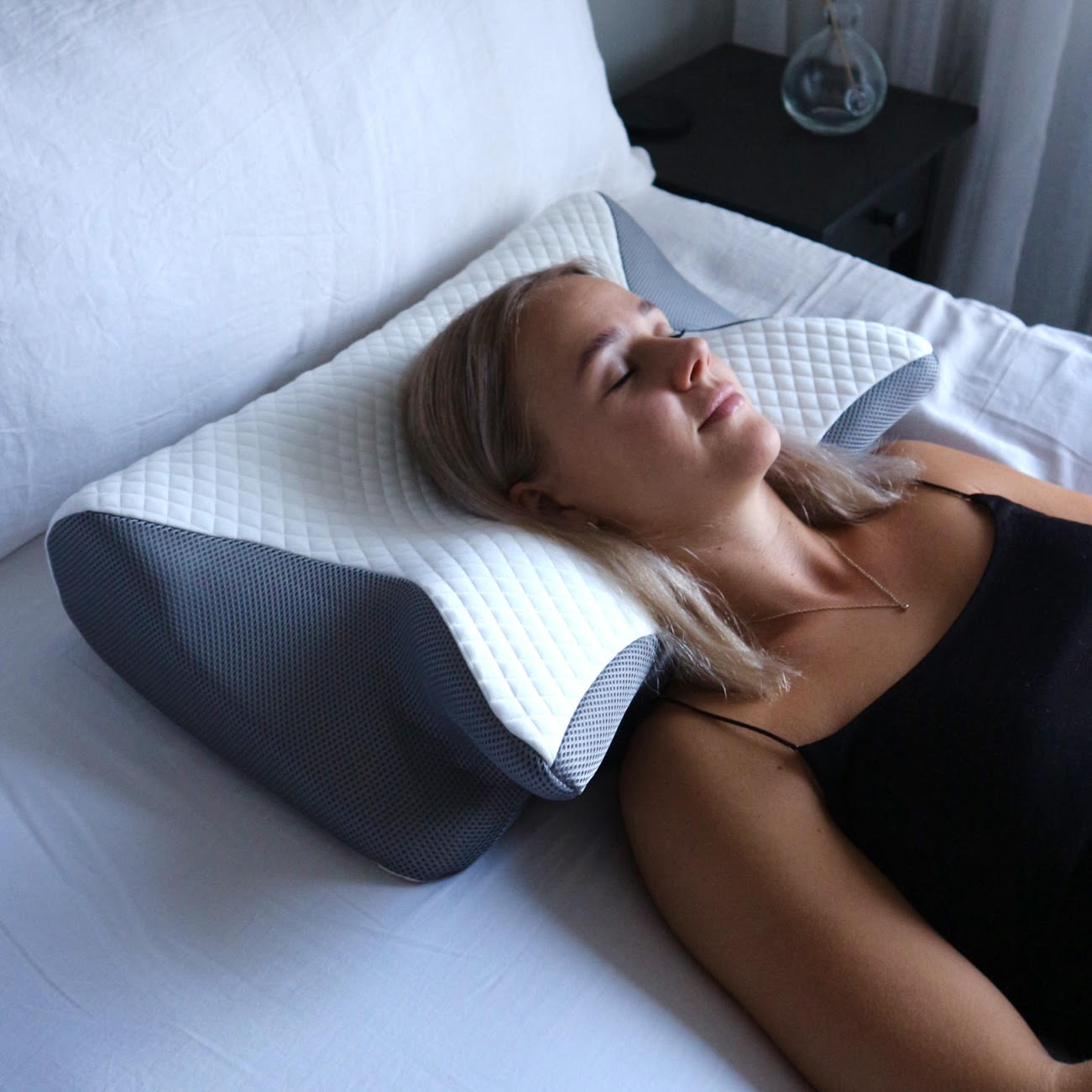 Dreamz - Ergonomic Pillow